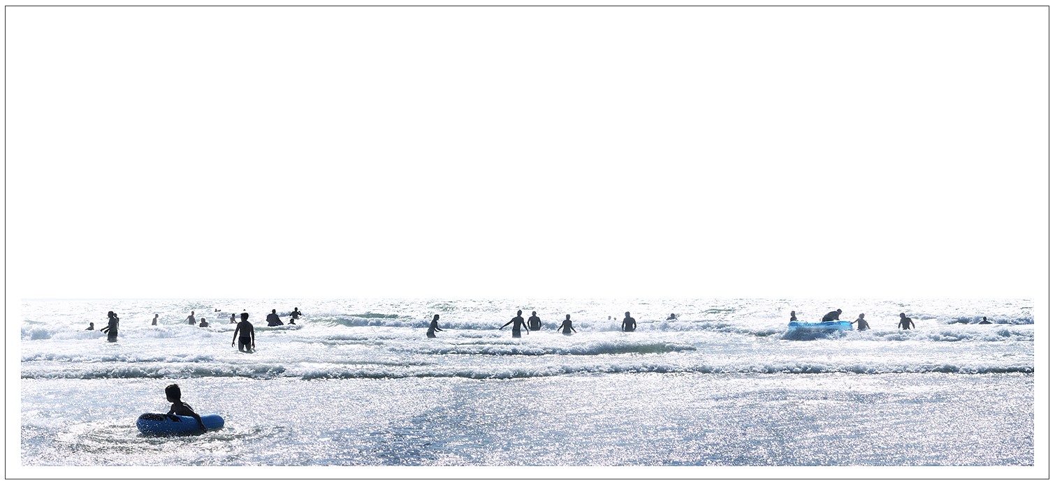 Marc Harrold, Beach 51
Diasec mounted C-print, 26 x 57 in.
