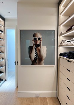 Flora Borsi - Installation View 