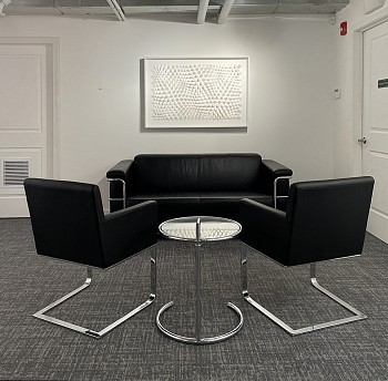 Introducing Anna Kruhelska (Salon Level Gallery) 